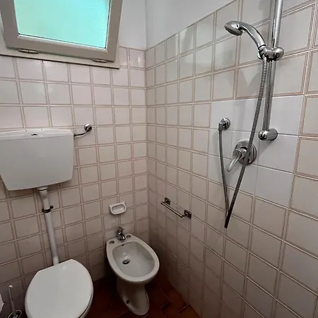 Meuble Anita Hotel *